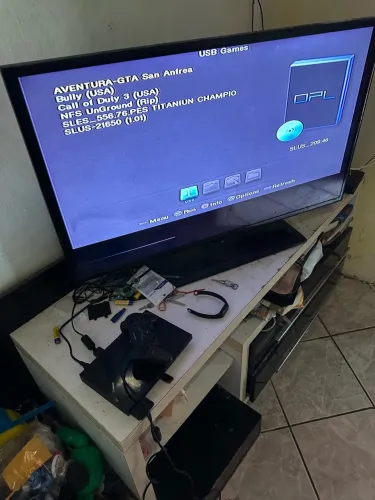 PlayStation 2 com 8 jogos 