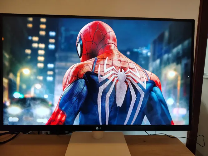 Monitor LG 4k profissional