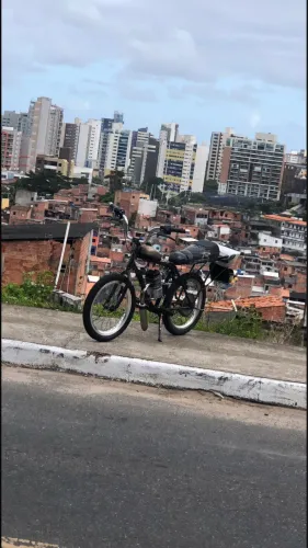 Vende-se bike motorizada aro 20 motor novo 6 meses de uso é bem forte