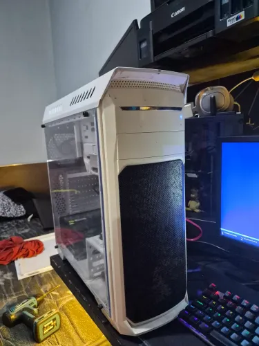 Pc Gamer ( gabinete antigo top) kit i5 + monitor