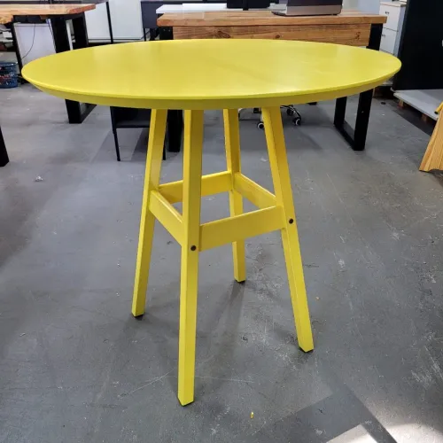 Mesa de Madeira Tramontina Pub Rústica Cor Amarelo<br>R$199,00