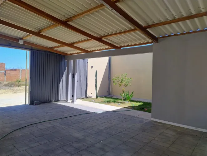 Vendo uma casa 