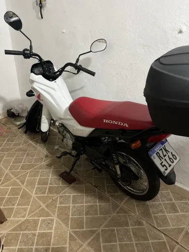 Vendo ou troco Pop 110i 2023 super conservada !
