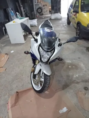 Vendo moto Cbr