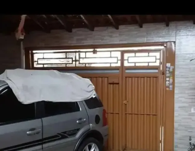 CASA À VENDA NA TERRA FIRME