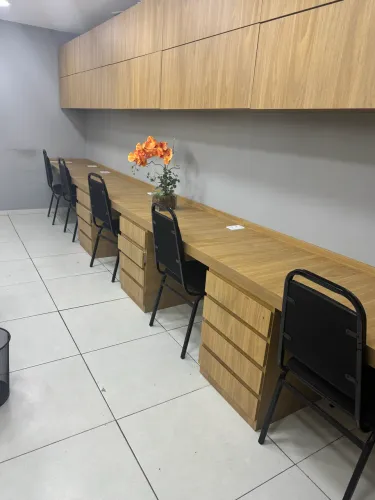 Escritório completo para 22 posições Madeiro Frejo, incluindo sala do diretor!