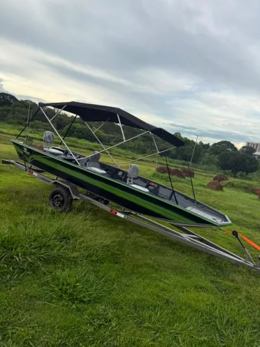 Canoa marreco 5,5 metros com carretinha kit completo 