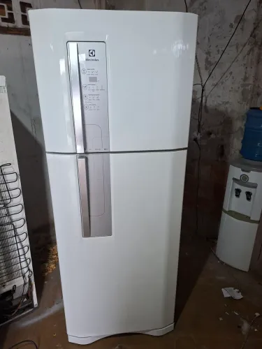 Geladeira top frosfree 459 litros funciona perfeitamente bem 