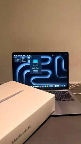 MacBook Air M1 256GB - Com Caixa