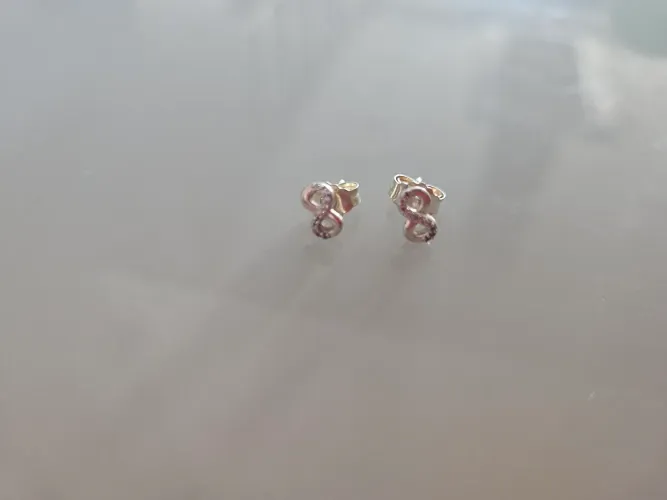 Brinco Pandora infinito prata com zirconia