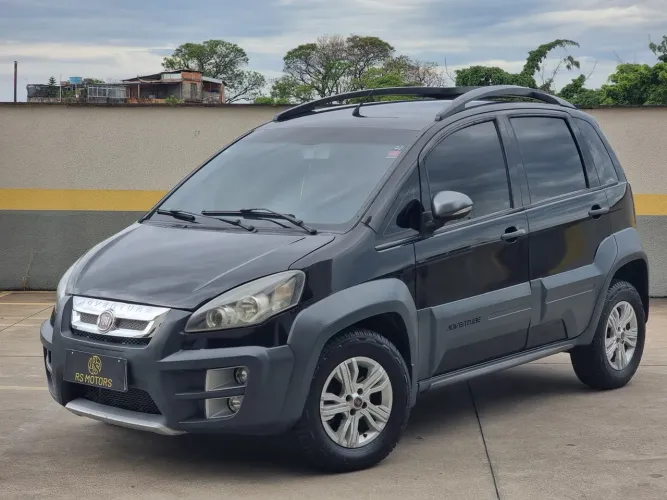 Fiat Idea Adv./ Adv.lock.dualogic 1.8 Flex 5P 2013