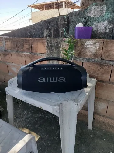 Vende caixa de som Aiwa nova so usei uma vez quem realmente tiver interesse PV *00