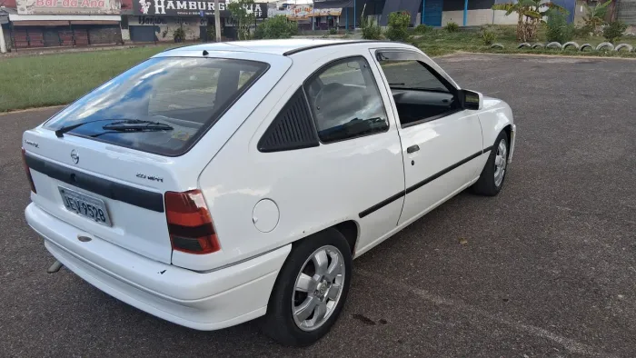 Chevrolet Kadett GL 2.0 MPFI / EFI (álcool) 1998