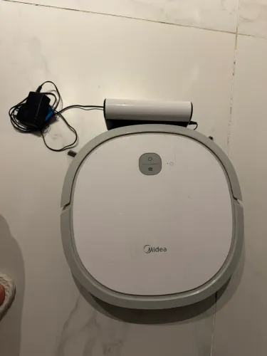 Robô aspirador midea