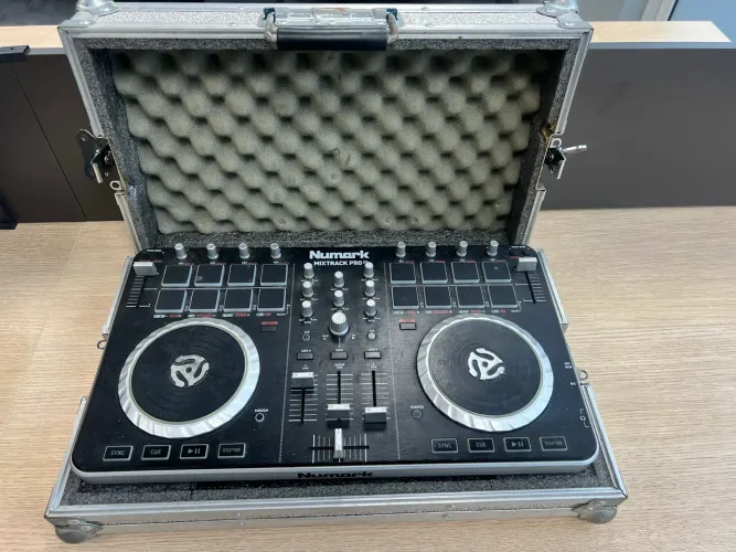 Numark Mixtrack Pro II