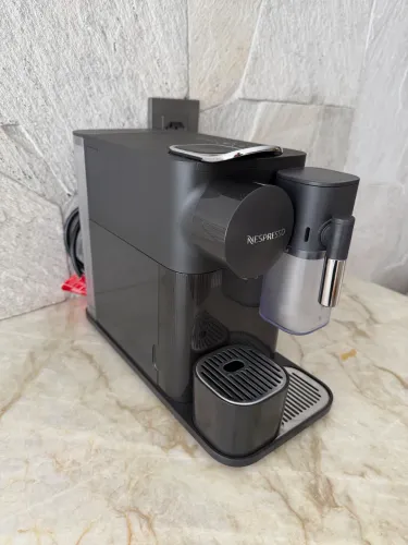 Cafeteira Nespresso Latíssima One