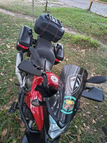 CB 500X MUITO NOVA PARA SOMENTE VENDA.