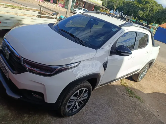 Fiat Strada Volcano 1.3 Flex 8V CD 2025