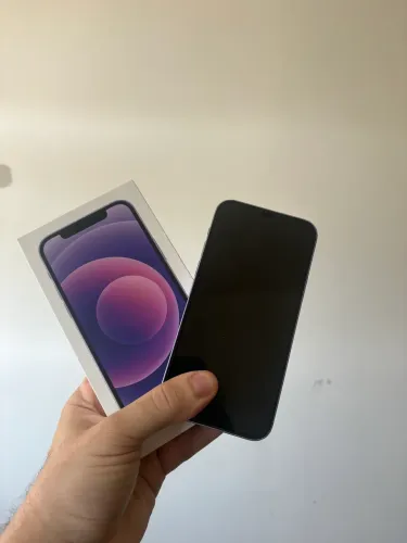 iPhone 12 128GB Roxo