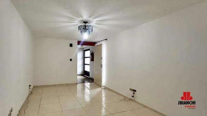 Apartamento para aluguel, 2 quartos, 1 vaga, Jardim Marica - Mogi das Cruzes/SP