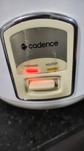 Panela de Arroz Elétrica Cadence