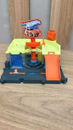 lava rapido hotwheels