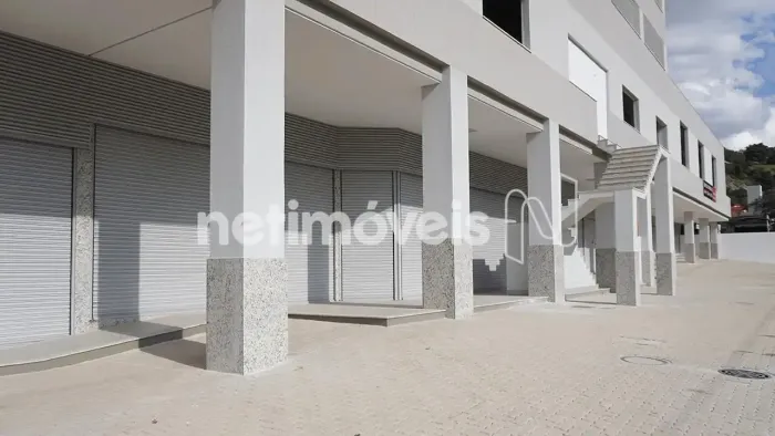 SALA COM MEZANINO
