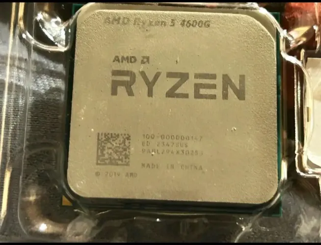 Ryzen 5 4600G + Cooler Original AMD - Excelente Estado