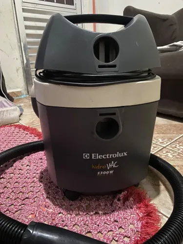 VENDO ASPIRADOR ELECTROLUX HIDROVAC 1300W<br>
