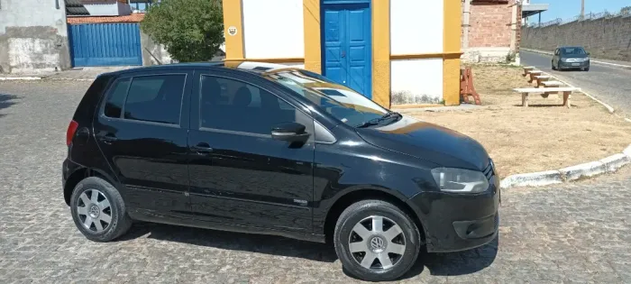 Volkswagen Fox 1.0 MI Total Flex 8V 5P 2011