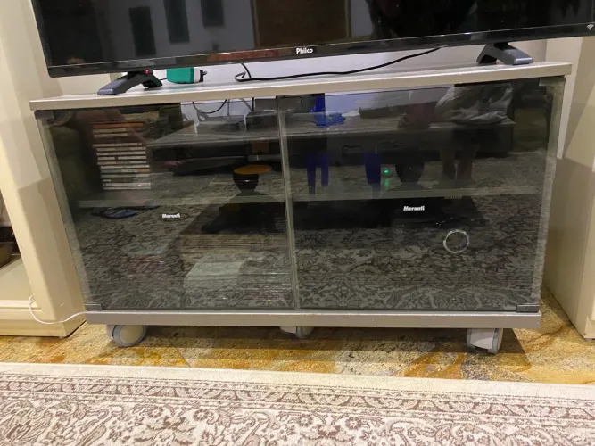 Rack/ Mesa de Apoio para Televisão