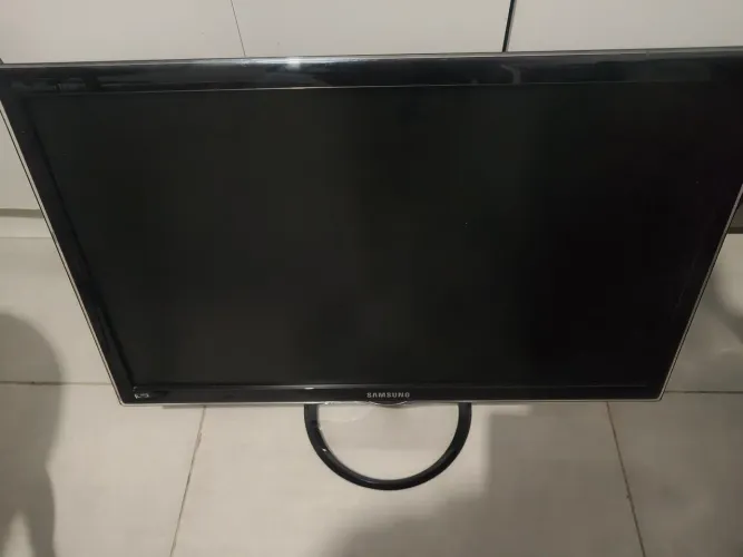 Monitor TV 27 Samsung full hd 5ms ta550