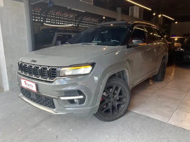 Jeep Commander Black Hurricane 2.0 4X4 TB AUT 2025