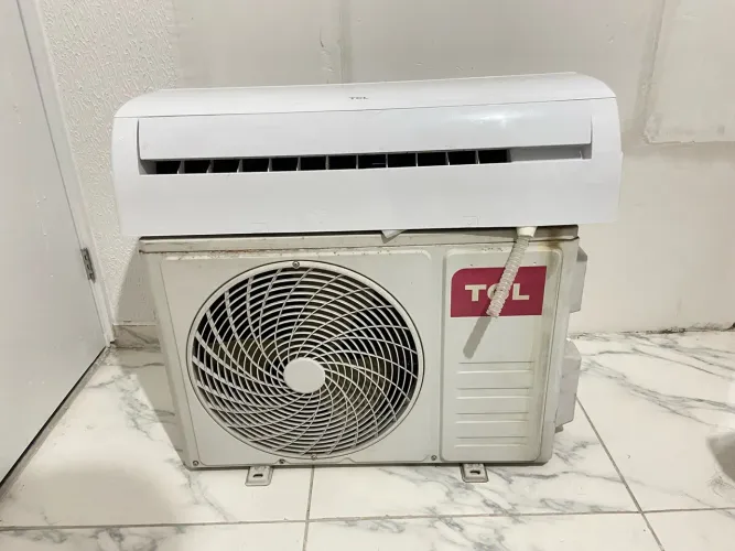 AR TCL 9000 BTU