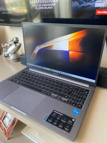 Galaxy Book 4 i3 13º 8/256GB excelente estado de conservação 