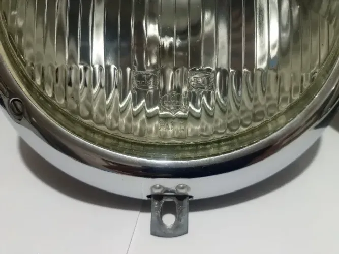 Farol olho de boi Arteb original para Fusca até 1969.