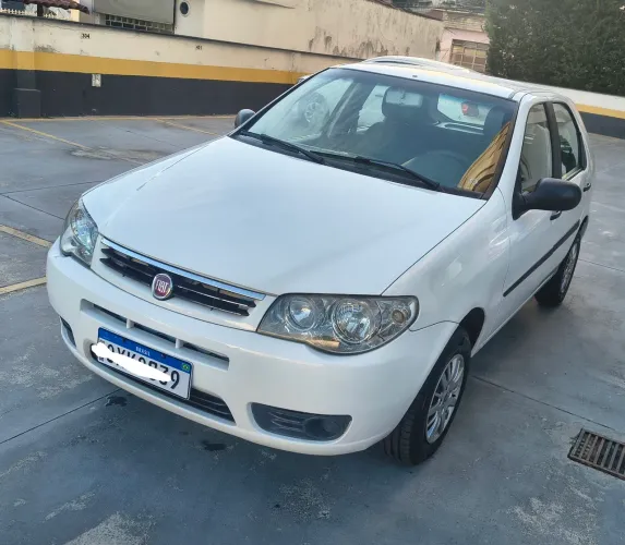 Fiat Palio Celebration 1.0 Fire Flex 8V 4P 2015