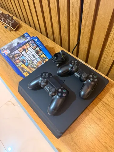 PlayStation 4 Slim