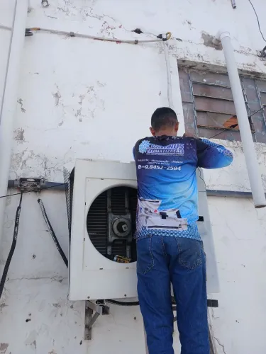 Instalação e manutenção em ar condicionado!
