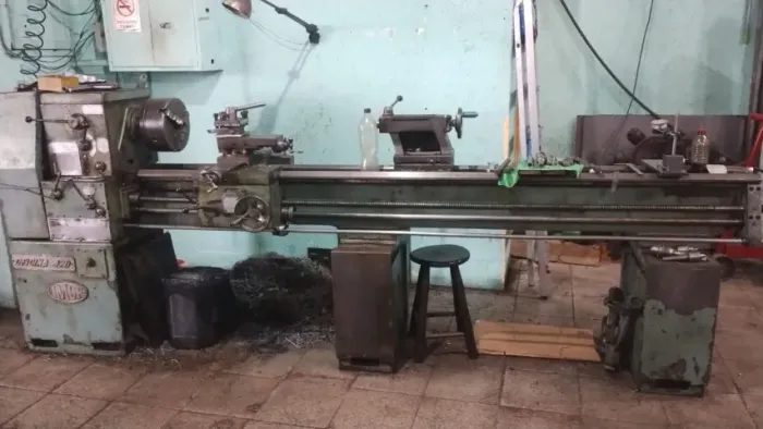 TORNO MECÂNICO 420x2500mm