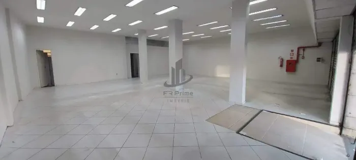 Excelente Loja para alugar, 190 m² por R$ 11.400 - Aterrado - Volta Redonda/RJ