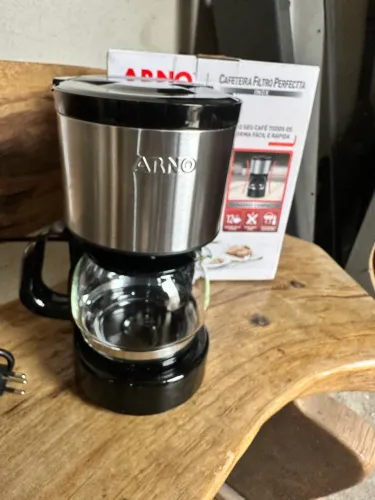 Vendo cafeteira Arno , nova , nunca usada