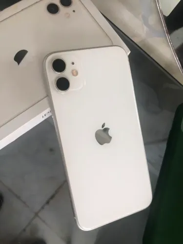 iPhone 11 256GB impecável
