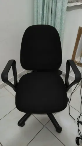 Cadeira de escritório giratória
