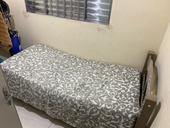 Cama de solteiro + colchão