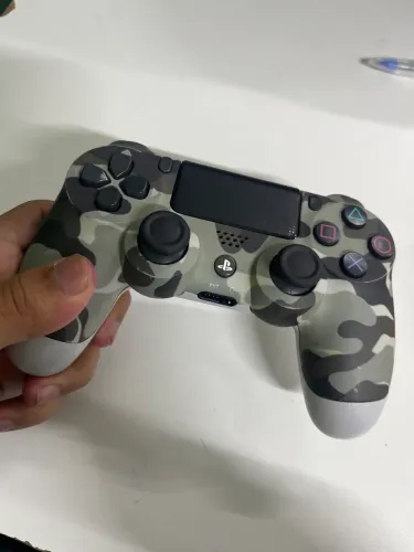 Vendo controle de ps4, original, camuflado