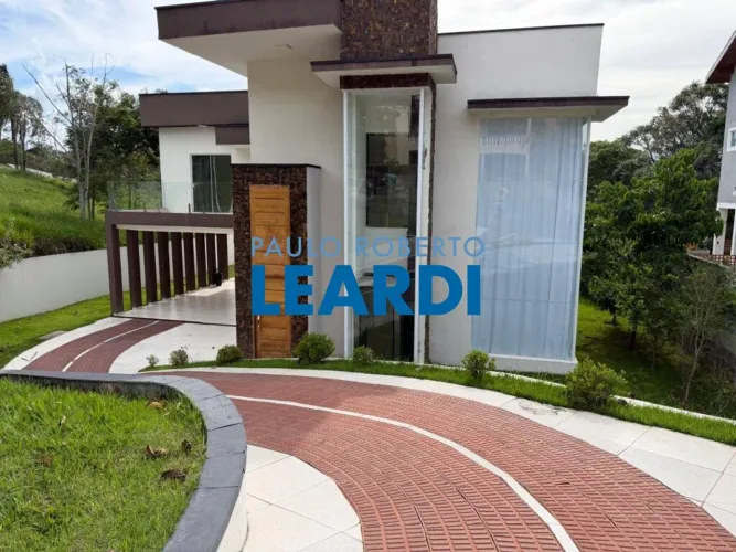CASA EM CONDOMÍNIO - OURO FINO - SP