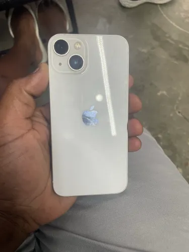Vendo iPhone 13 sem marcas de uso telefone zero