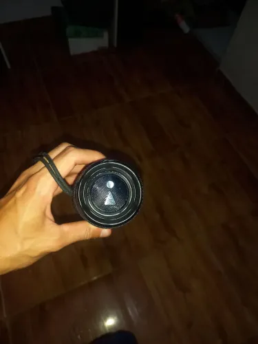 Jbl flip 6 original faz troca em iPhone do meu interesse.