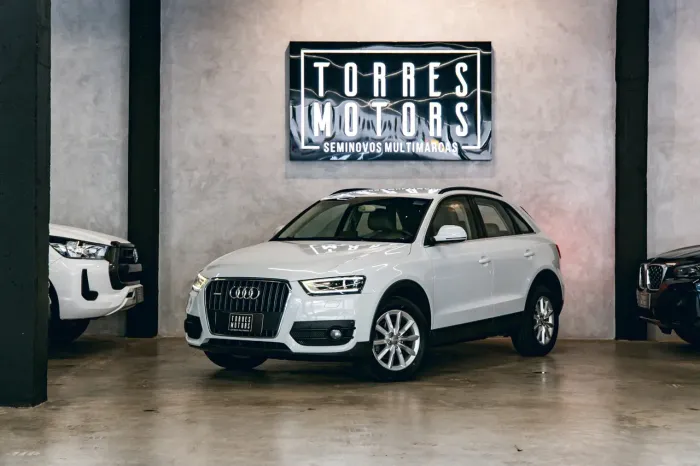 Audi Q3 2.0 TFSI Quat. 170/180cv S-tronic 5P 2015